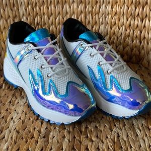 NIB YRU Blaze Holographic Mesh Sneakers